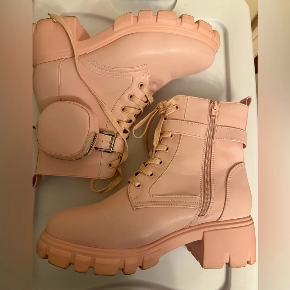 SHOEDAZZLE LADIES BLOCK-HEEL HIKER BOOTIE LUG SOLE DETACH ZIP POCKET FRONT LACES